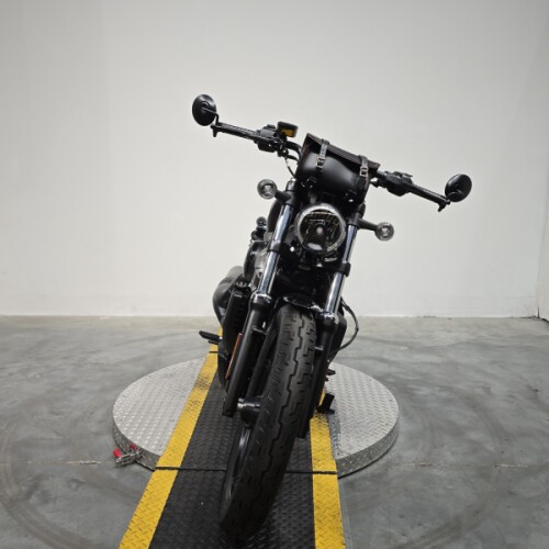 RH975 2023 Nightster™ thumb 3