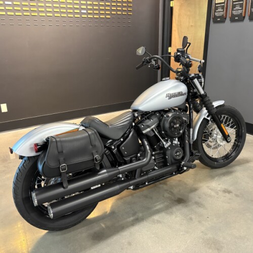 2020 Harley-Davidson® Street Bob® Barracuda Silver Denim thumb 2