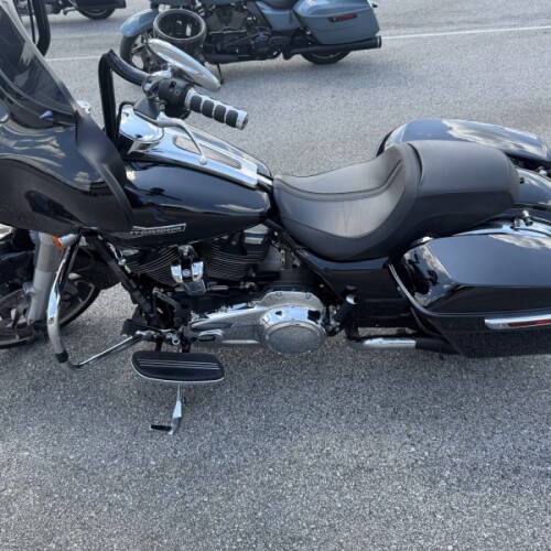 2023 Harley-Davidson® Street Glide® Black thumb 0
