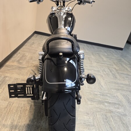 2016 Harley-Davidson® Wide Glide® Vivid Black FXDWG thumb 2