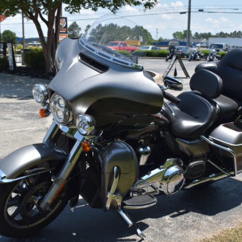 2017 Harley-Davidson® Electra Glide® Ultra Classic® thumb 1