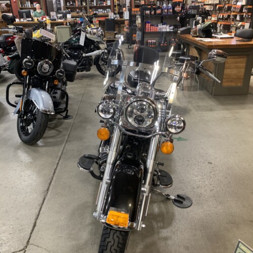 2017 Harley-Davidson® Heritage Softail® Classic Black Quartz thumb 1