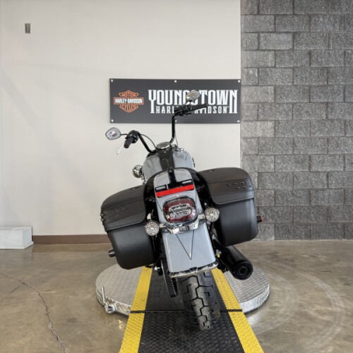2026 Harley-Davidson® Heritage Classic FLHC - SOLO TRIM thumb 1