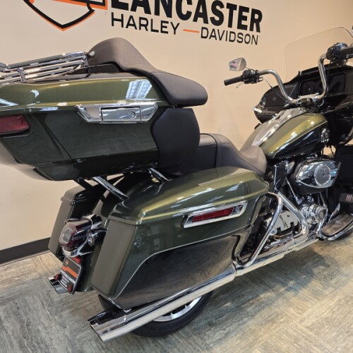 2026 Harley-Davidson® Road Glide Limited Olive Steel Metallic / Vivid Black Chrome Trim FLTRXL thumb 3