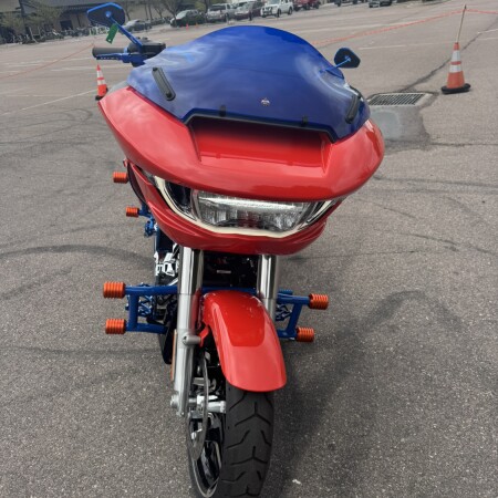 2026 Harley-Davidson® Road Glide® thumb 2