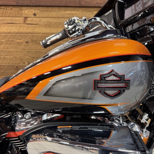 2026 Harley-Davidson® CVO Street Glide Torched Orange CVO Tri-Tone FLHXSE thumb 3