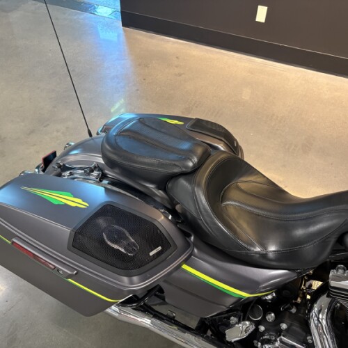2015 Harley-Davidson® Street Glide® Charcoal Satin thumb 0