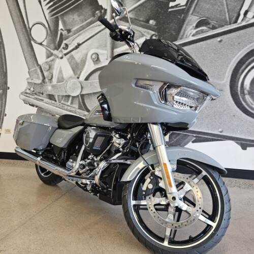 2026 Road Glide® FLTRX thumb 3