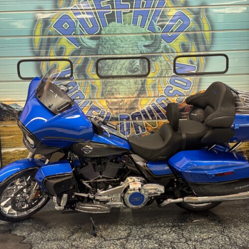 2026 Harley-Davidson® CVO Street Glide Limited Electric Coast CVO Two-Tone thumb 3