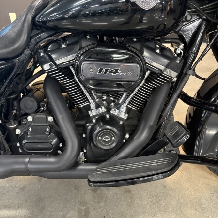 2021 Harley-Davidson® Street Glide® Special Vivid Black - Black Finish thumb 1