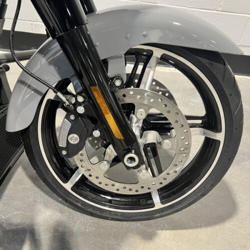2026 Harley-Davidson® Street Glide® Dark Billiard Gray FLHX thumb 2