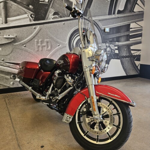 2019 Road King® FLHR thumb 0
