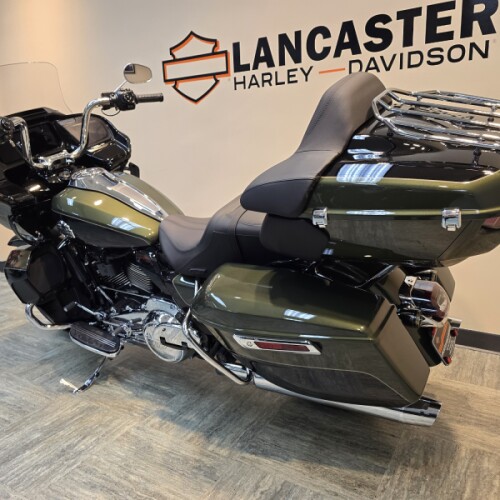 2026 Harley-Davidson® Road Glide Limited Olive Steel Metallic / Vivid Black Chrome Trim FLTRXL thumb 0