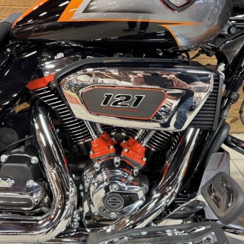 2026 Harley-Davidson® CVO Street Glide Torched Orange CVO Tri-Tone FLHXSE thumb 2