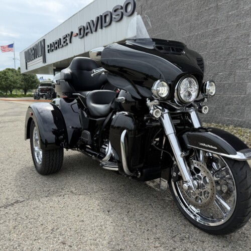 2020 Harley-Davidson® Tri Glide® Ultra FLHTCUTG thumb 1