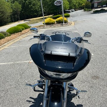 2024 Harley-Davidson® Road Glide® Vivid Black thumb 1