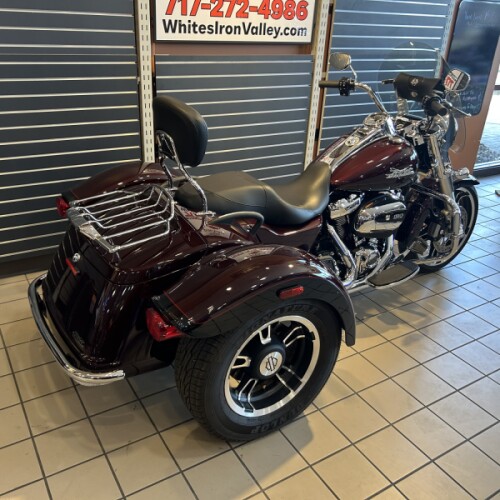 2022 H-D FLRT Freewheeler® 114ci thumb 0
