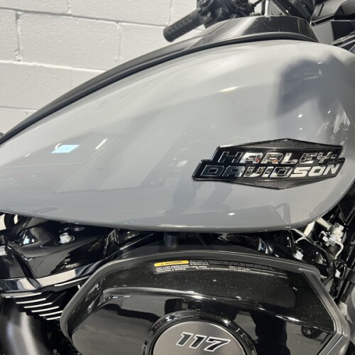 2026 Harley-Davidson® Street Glide® Dark Billiard Gray FLHX thumb 3