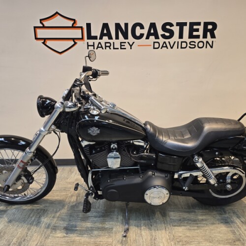 2016 Harley-Davidson® Wide Glide® Vivid Black FXDWG thumb 0