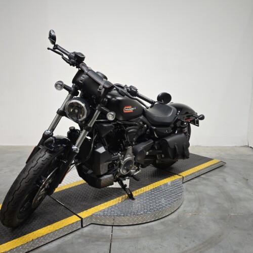 RH975 2023 Nightster™ thumb 2