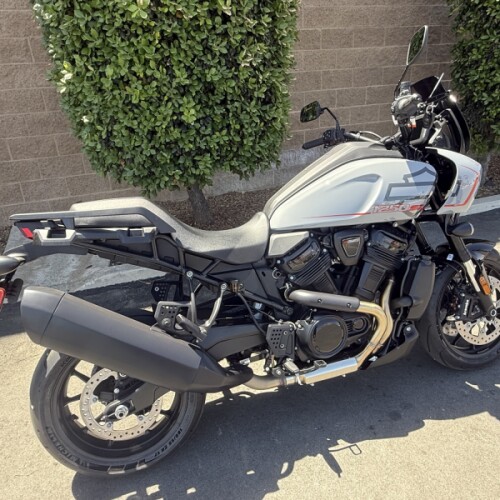 RA1250ST 2026 Pan America® 1250 ST thumb 3