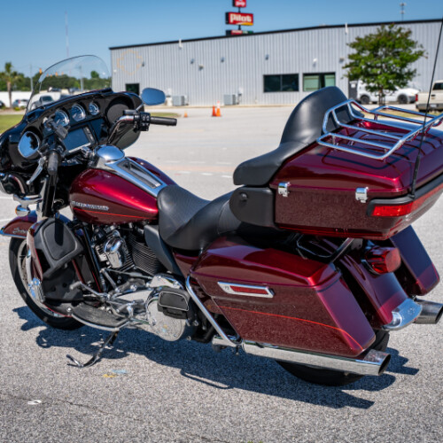 2017 Harley-Davidson® Ultra Limited FLHTK thumb 0
