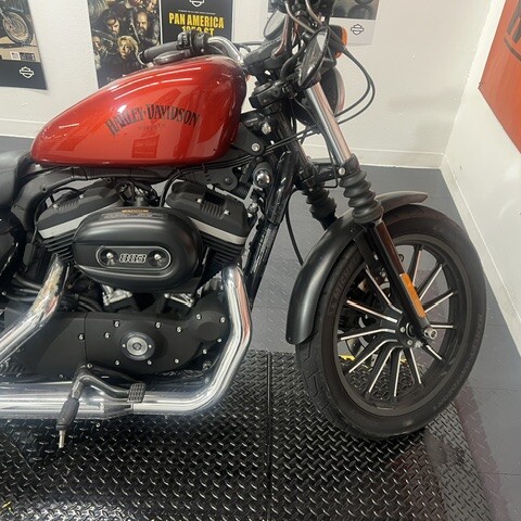 XL 883N 2013 Iron 883™ thumb 0