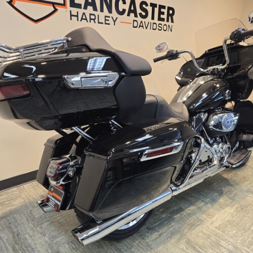 2026 Harley-Davidson® Road Glide Limited Vivid Black Chrome Trim FLTRXL thumb 3