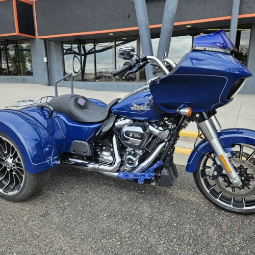 2023 Road Glide® 3 FLTRT thumb 3