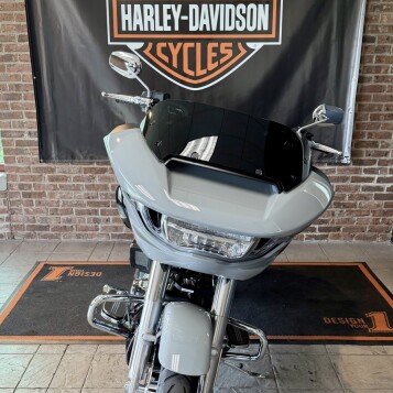 2025 Harley-Davidson® Road Glide® Billiard Gray thumb 2