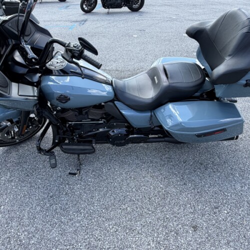 2024 Harley-Davidson® Road Glide® Sharkskin Blue thumb 0