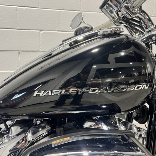 2026 Harley-Davidson® Breakout® Vivid Black FXBR thumb 3