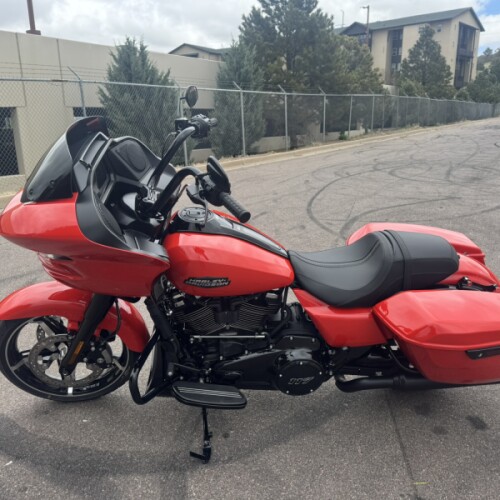 2026 Harley-Davidson® Road Glide® thumb 0