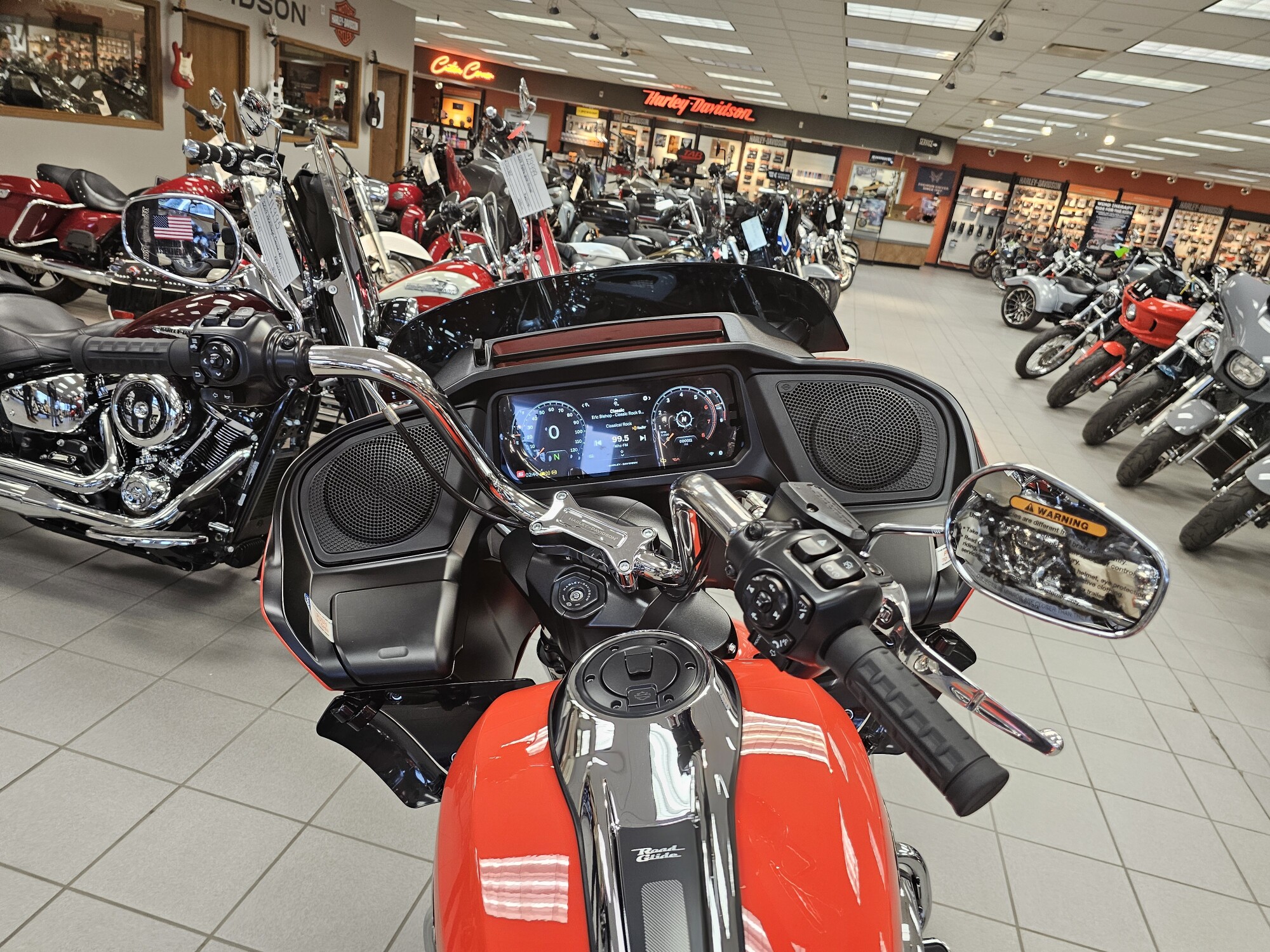 FLTRX 2026 Road Glide®, photo 21
