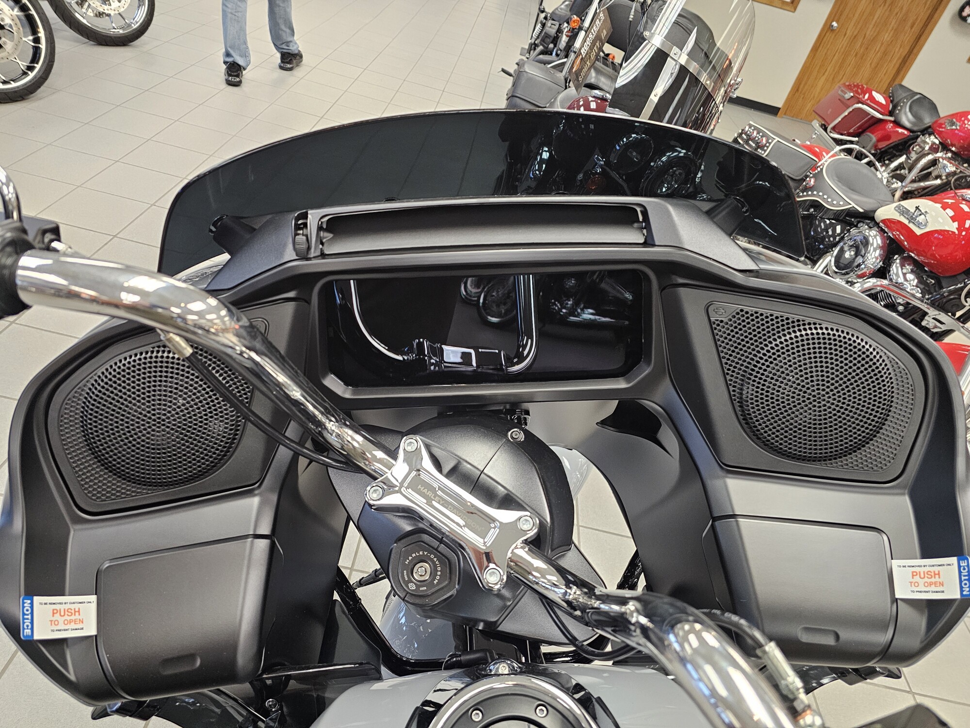 FLTRX 2026 Road Glide®, photo 22