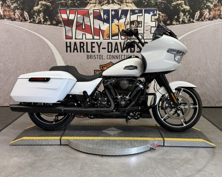 2024 FLTRX Road Glide®