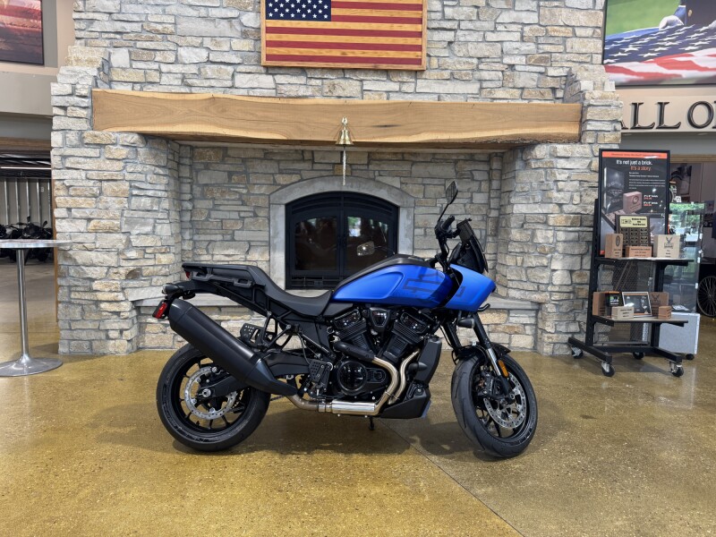 RA1250ST 2026 Pan America® 1250 ST