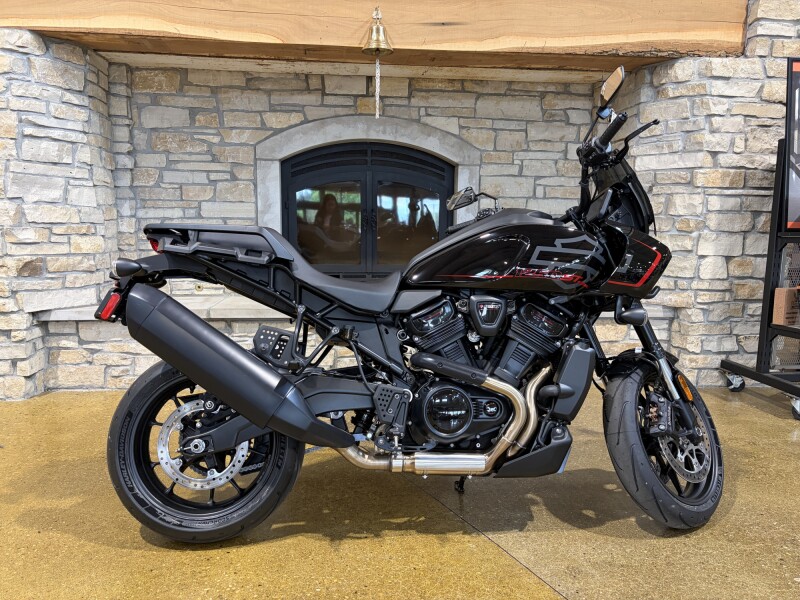 RA1250ST 2026 Pan America® 1250 ST