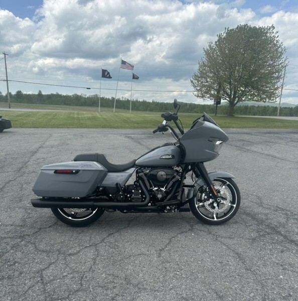 2026 Harley-Davidson® Road Glide® Dark Billiard Gray Black Trim