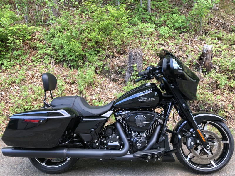 2024 Harley-Davidson® Street Glide® Vivid Black - Black Finish