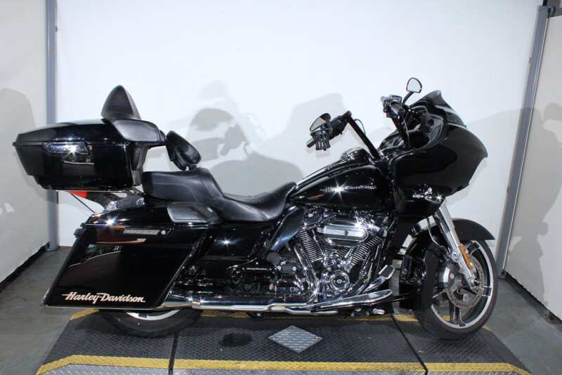 2019 Harley-Davidson Road Glide Grand American Touring FLTRX