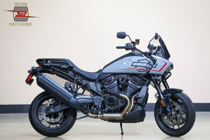 RA1250ST 2025 Pan America® 1250 ST