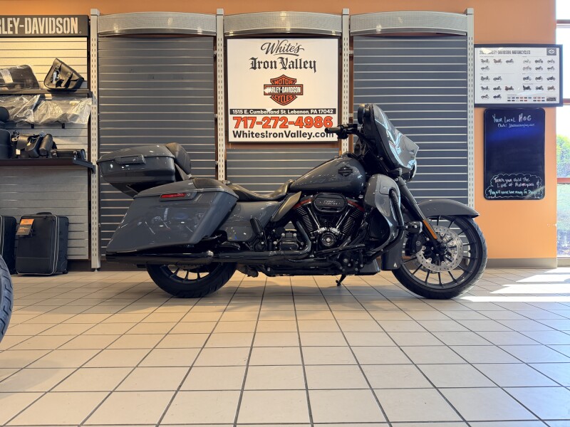 2018 H-D FLHXSE CVO™ Street Glide 117ci