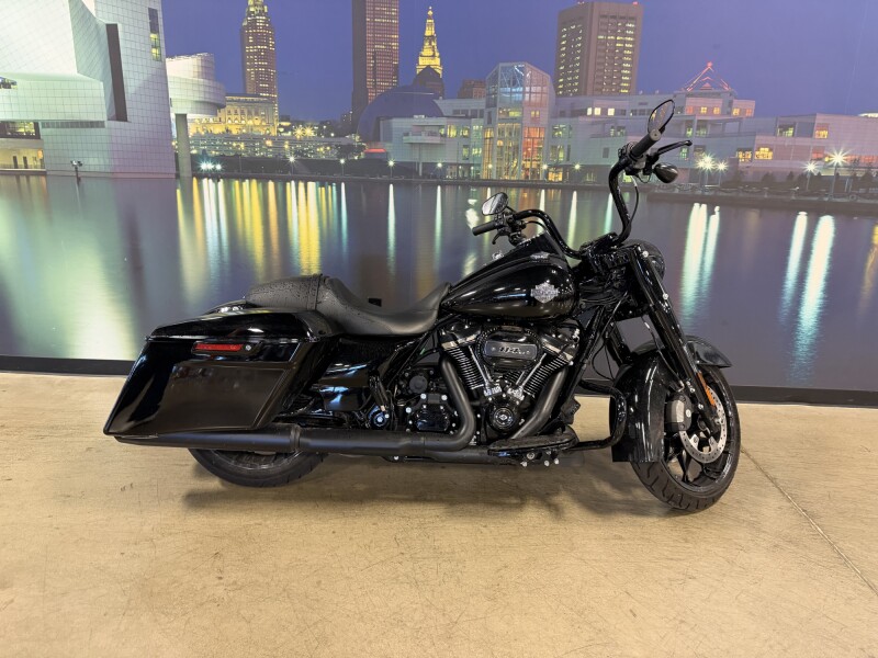 FLHRXS 2025 Road King™ Special