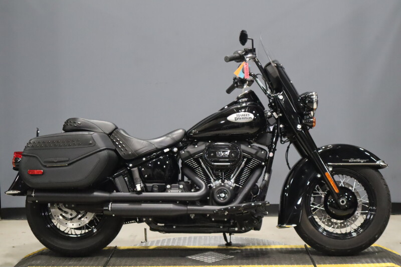 2024 Harley-Davidson® Heritage Classic FLHCS