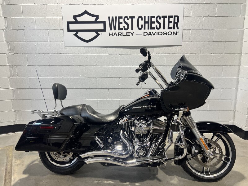 2015 Harley-Davidson® Road Glide® Special Vivid Black FLTRX