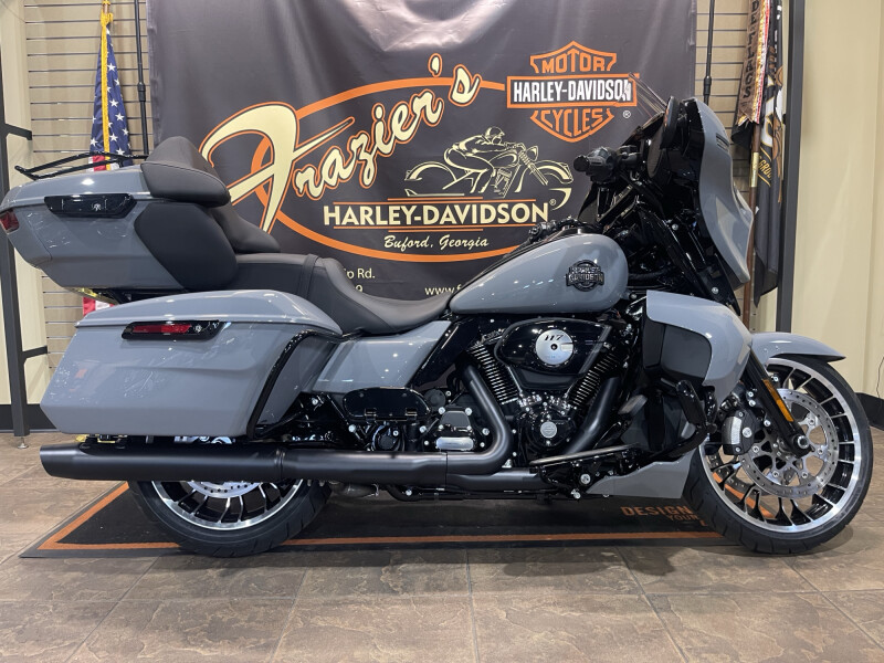 2026 Harley-Davidson® Street Glide Limited Dark Billiard Gray - Black Finish