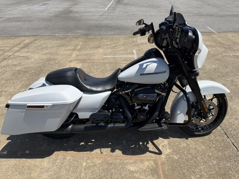 2020 Harley-Davidson® Street Glide® Special Stonewashed White Pearl