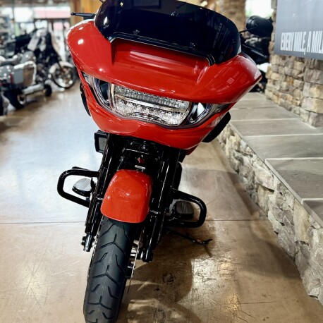 2026 FLTRX - Road Glide thumb 2