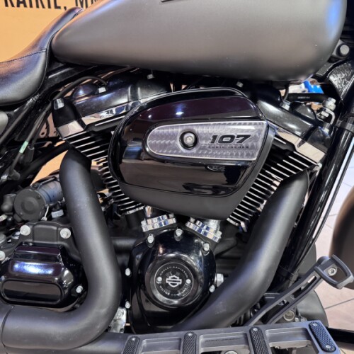 2018 Harley-Davidson® Road King® Special Industrial Gray Denim thumb 2